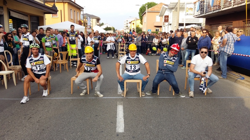 2015 - Festa Cabiate - terza batteria corridori Cursa cun la Cadrega